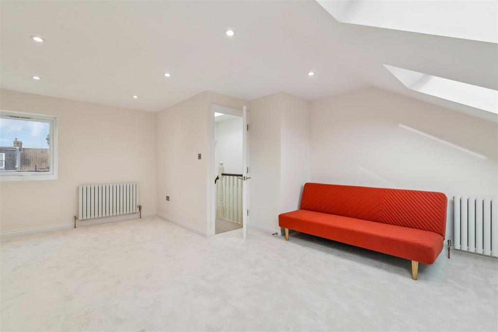 Montgomery Road, W4 - FOR SALE
