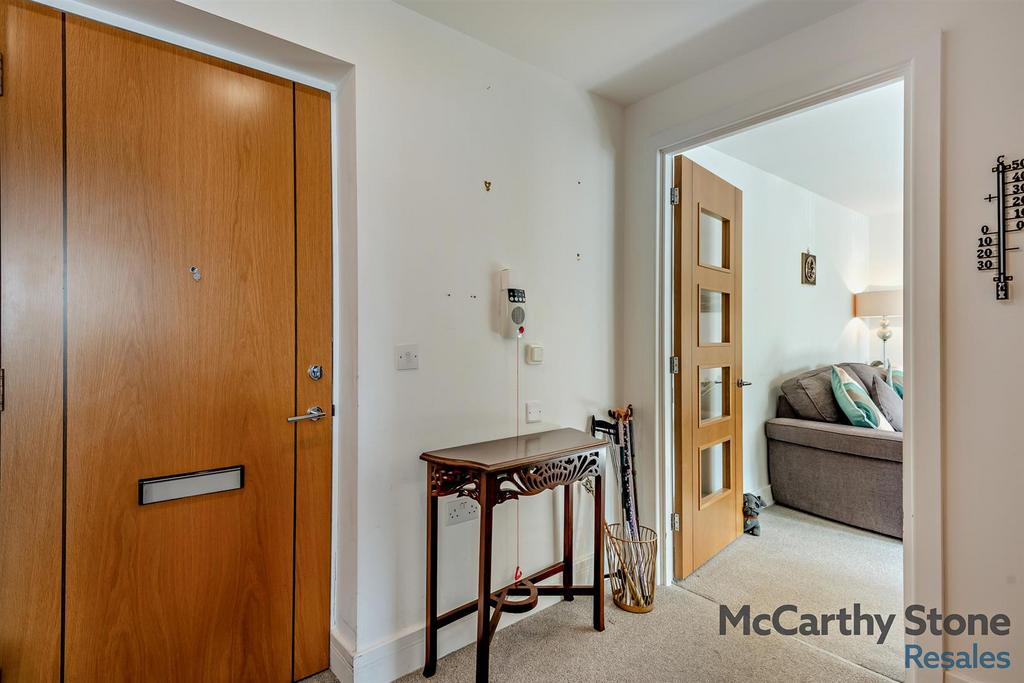 8677384-interior06-800.jpg