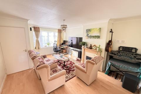 3 bedroom end of terrace house for sale, Withyham Close, Eastbourne BN22