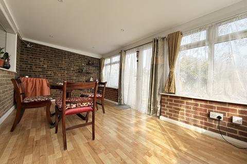 3 bedroom end of terrace house for sale, Withyham Close, Eastbourne BN22