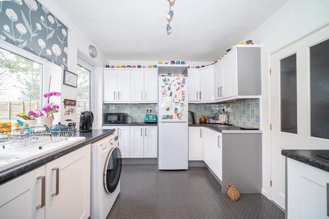 undefined, Enslow Close, Caddington, LU1