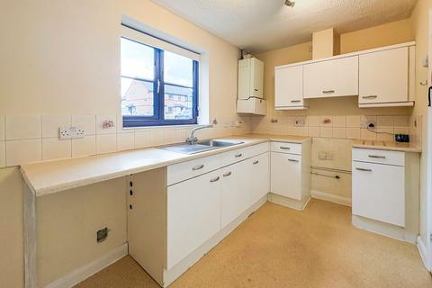 2 bedroom terraced house for sale, Poppyfields, Bedford