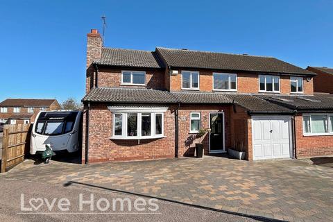 undefined, Trent Avenue, Flitwick