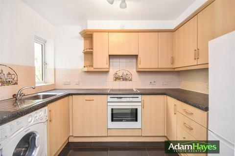 2 bedroom apartment to rent, Friern Park, North Finchley N12