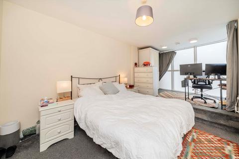 undefined, Aldersgate Street, London EC1A