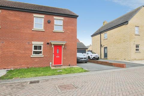 3 bedroom semi-detached house for sale, Frances Brady Way, Hull, East Riding of Yorkshire, HU9 3BW