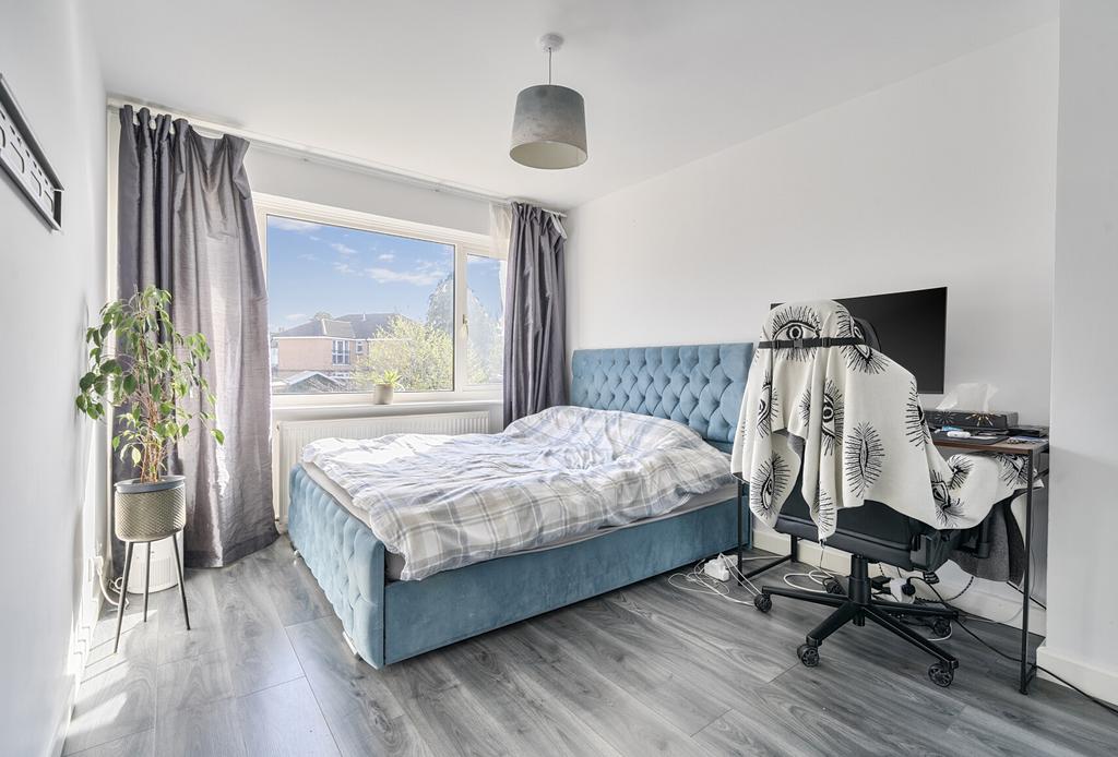 1423932-22-69b000...