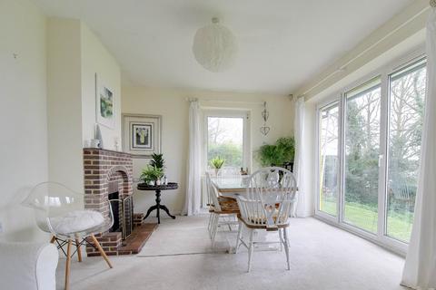 undefined, Cuilfail, Lewes