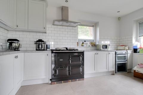 undefined, Cuilfail, Lewes