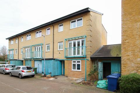 1 bedroom in a house share to rent, Ainsworth Place, Cambridge CB1