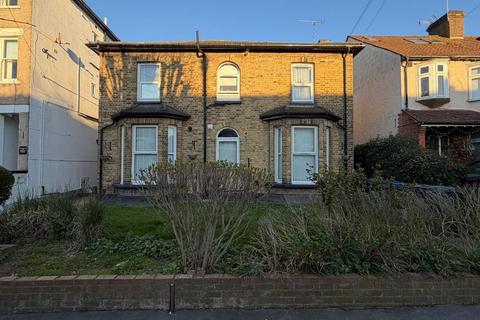 Flat 3, 28 Clyde Road, Croydon, Surrey, CR0 6SU