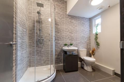 4 bedroom semi-detached house for sale, Winsover Road, SPALDING