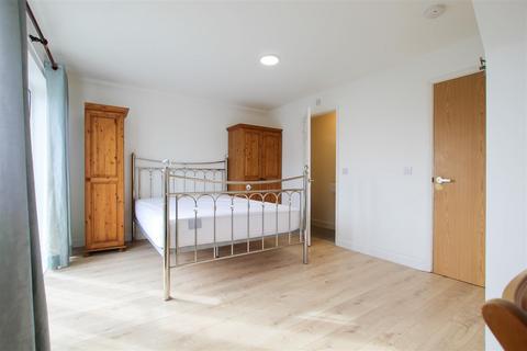 1 bedroom in a house share to rent, Ainsworth Place, Cambridge CB1