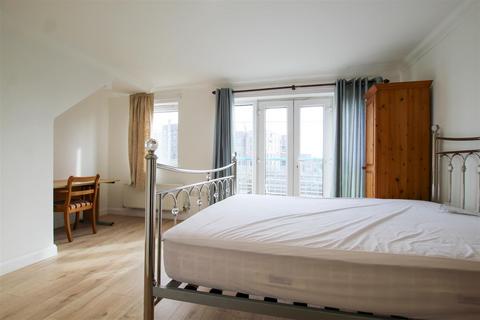 1 bedroom in a house share to rent, Ainsworth Place, Cambridge CB1