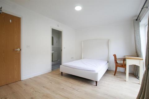1 bedroom in a house share to rent, Ainsworth Place, Cambridge CB1