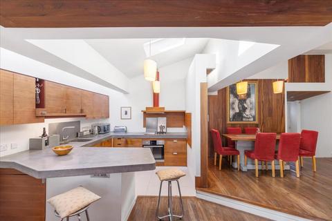 3 bedroom house for sale, The Courtyard, Gowan Avenue, London, SW6