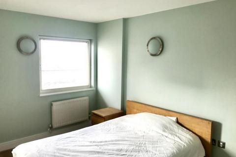 1 bedroom apartment for sale, High Road, Ilford, IG1