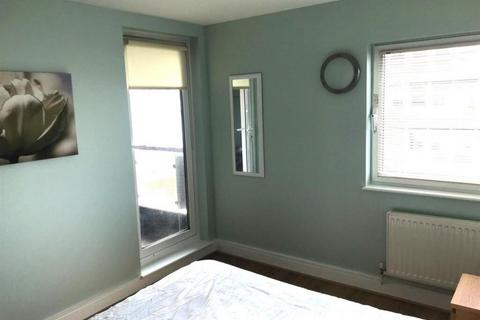 1 bedroom apartment for sale, High Road, Ilford, IG1