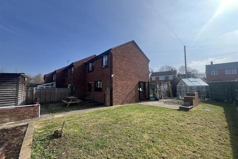 2 bedroom end of terrace house for sale, Sling Lane, Great Malvern
