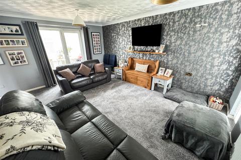 3 bedroom link detached house for sale, Brisbane Gardens, Corby NN18