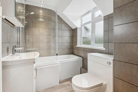 2 bedroom apartment to rent, Forge Lane, Northwood HA6