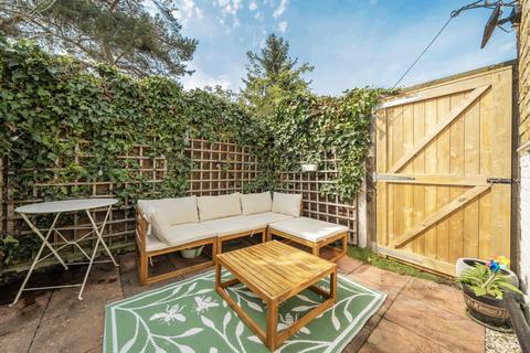 undefined, Waldegrave Road, Teddington, TW11