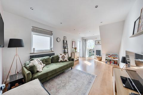 undefined, Waldegrave Road, Teddington, TW11