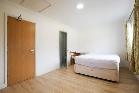 1 bedroom in a house share to rent, Ainsworth Place, Cambridge CB1