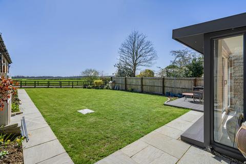3 bedroom barn conversion for sale, 4 South Street, Caulcott, OX25