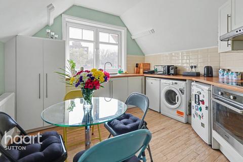 2 bedroom apartment for sale, Cedar Road, Sutton