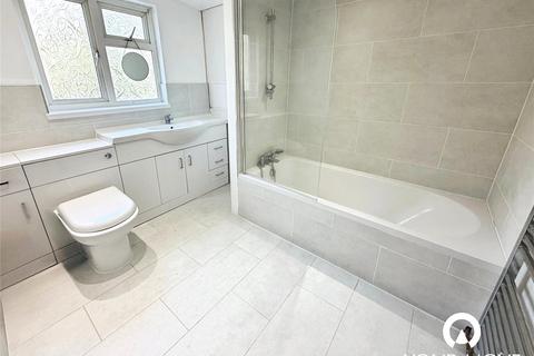 2 bedroom terraced house to rent, Luton Road, Kent ME4