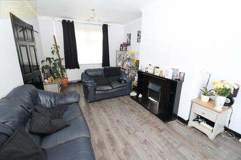 4 bedroom semi-detached house for sale, Davyhulme Road, Stretford, Manchester
