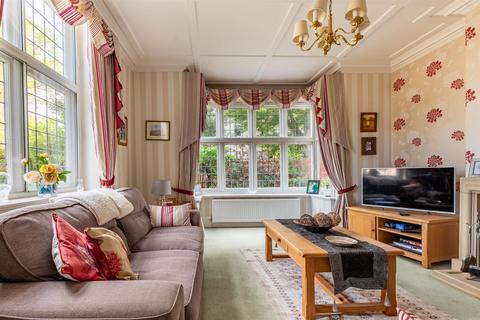 undefined, Bath Road, Saltford, Bristol