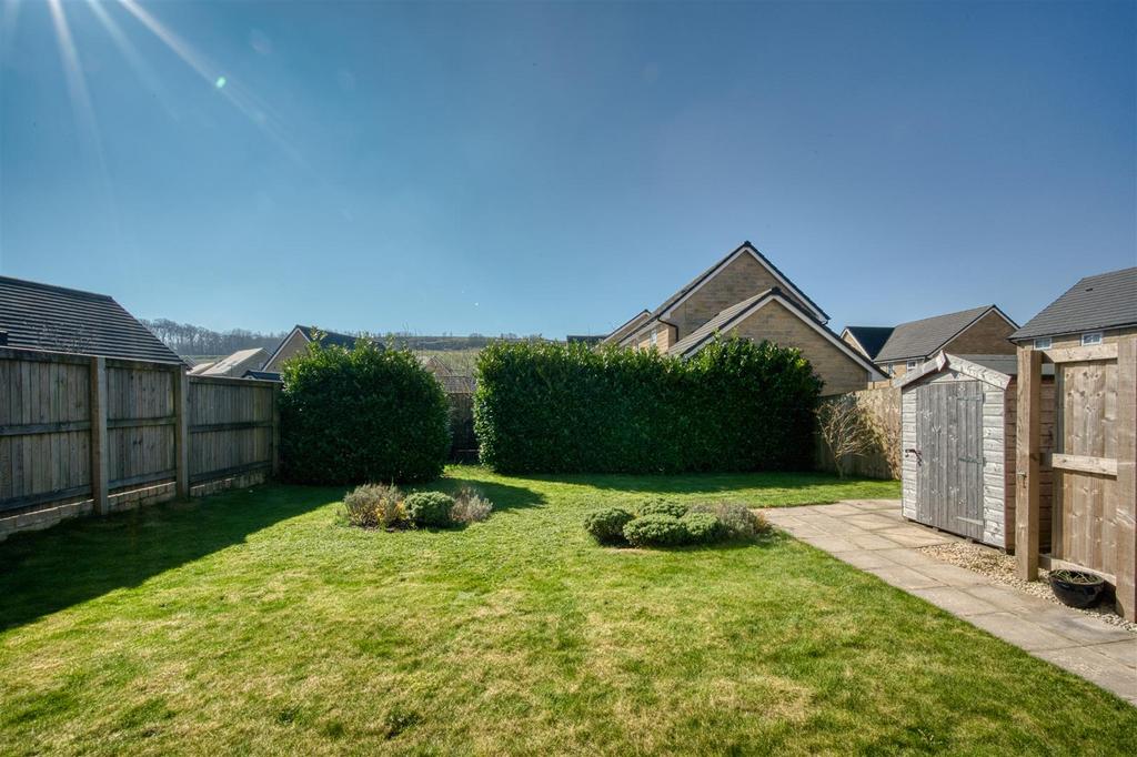 Rear garden 0035.jpg