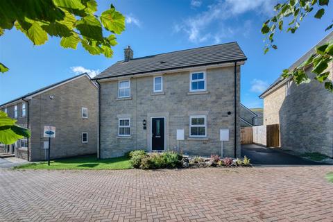 3 bedroom detached house for sale, Ashford Drive, Buxton