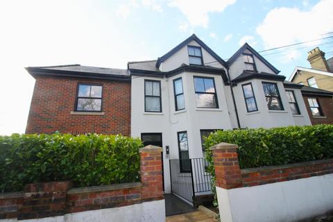 1 bedroom flat to rent, Priory Avenue, High Wycombe HP13