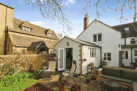 undefined, High Street, Cricklade, SN6