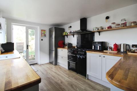 undefined, High Street, Cricklade, SN6