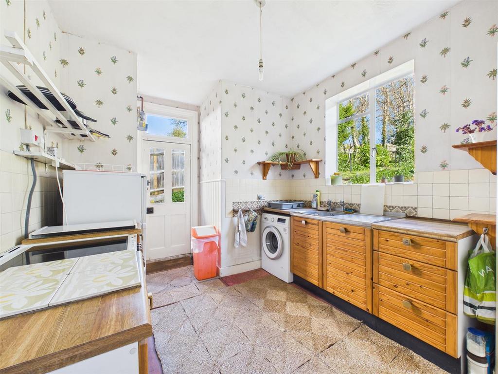 CAM02885 G0-PR0585-STILL003.jpg