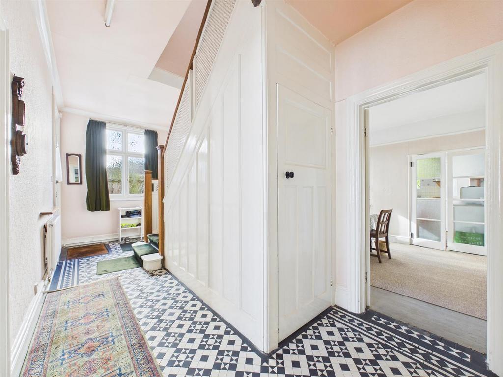 CAM02885 G0-PR0585-STILL006.jpg