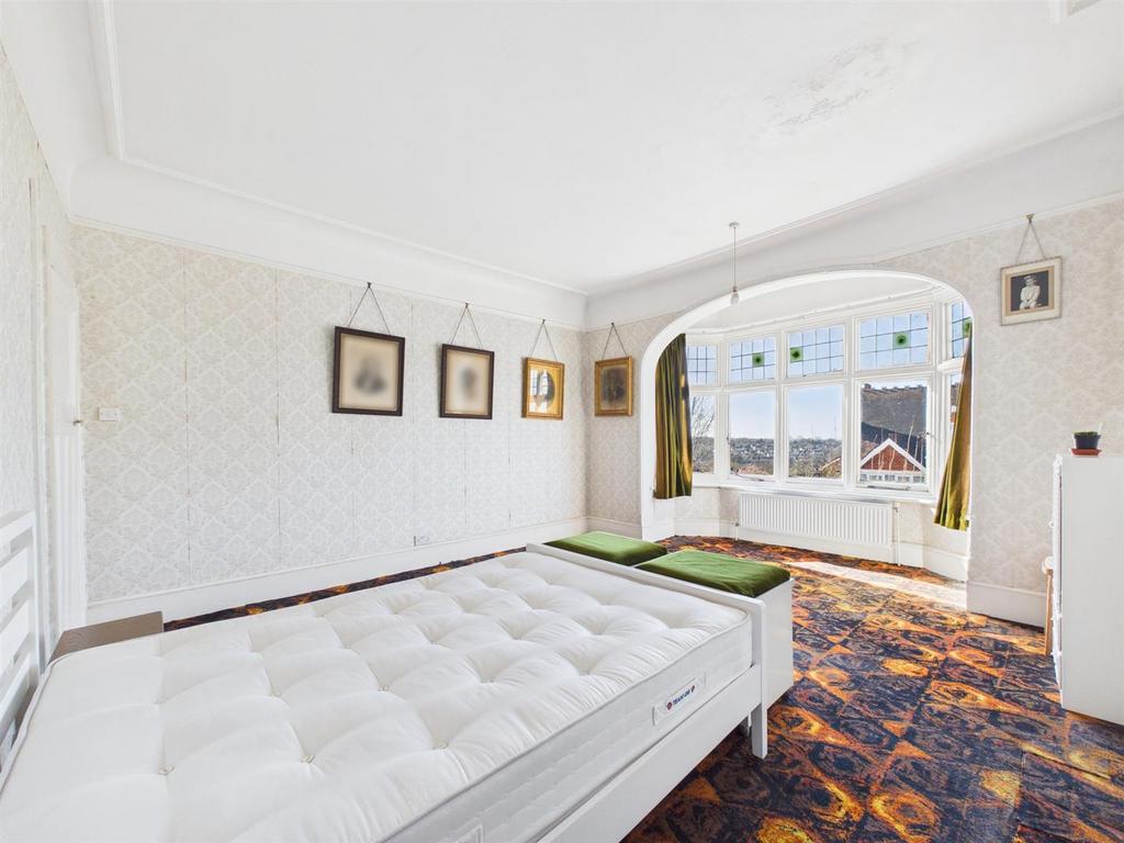 CAM02885 G0-PR0585-STILL027.jpg