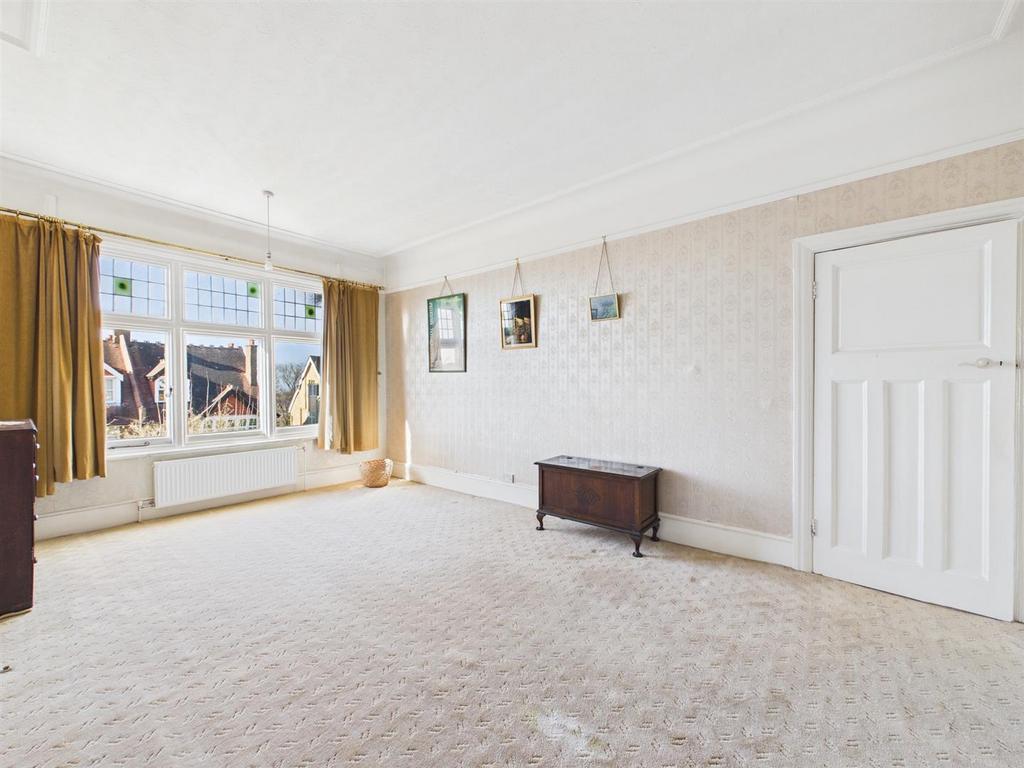 CAM02885 G0-PR0585-STILL023.jpg