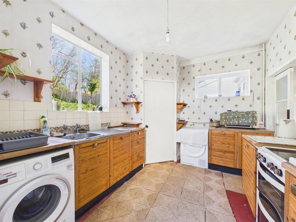 CAM02885 G0-PR0585-STILL002.jpg