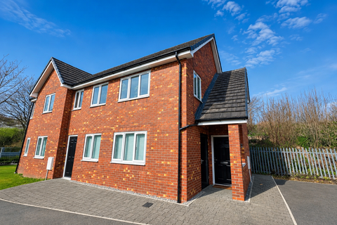 2 bedroom apartment for sale, Station Road, Stretford, Manchester