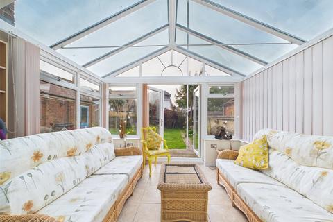 4 bedroom detached house for sale, Grand Avenue, Southbourne, Bournemouth, Dorset, BH6