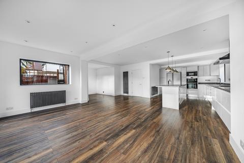 5 bedroom house to rent, Branksome Way, New Malden, KT3