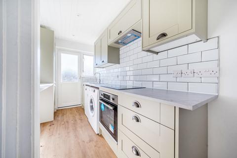 2 bedroom maisonette for sale, Latchmere Lane, Kingston Upon Thames, KT2