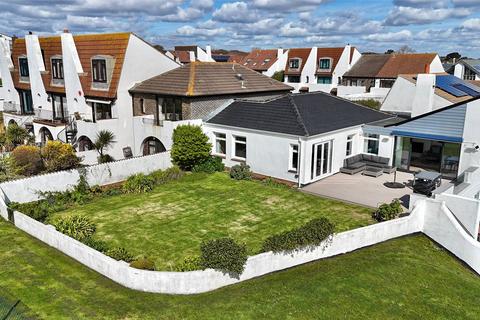 undefined, Needles Point, Milford on Sea, Lymington, Hampshire, SO41