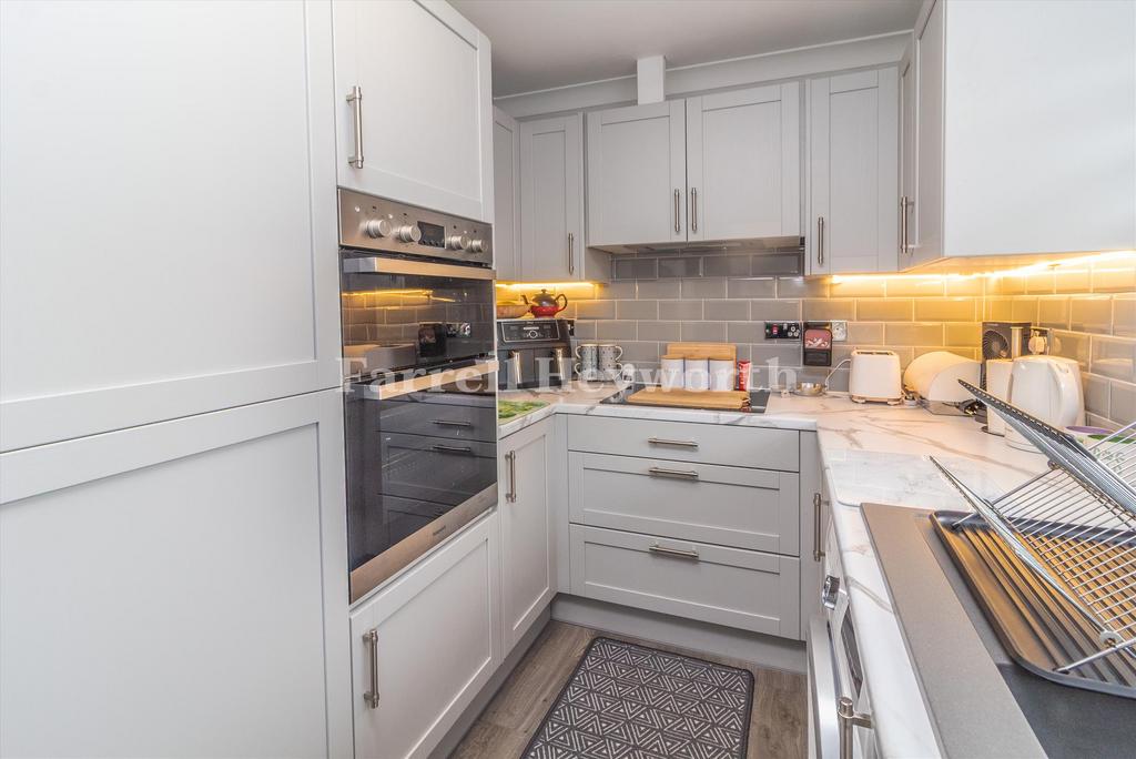 Kitchen image 2