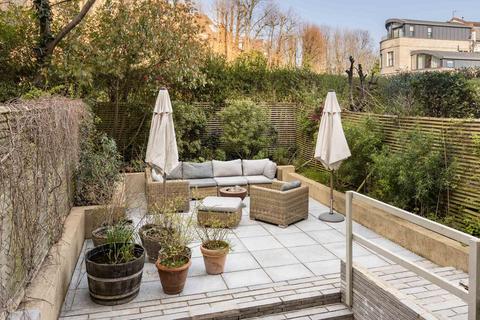 6 bedroom terraced house for sale, Belsize Crescent, London, NW3